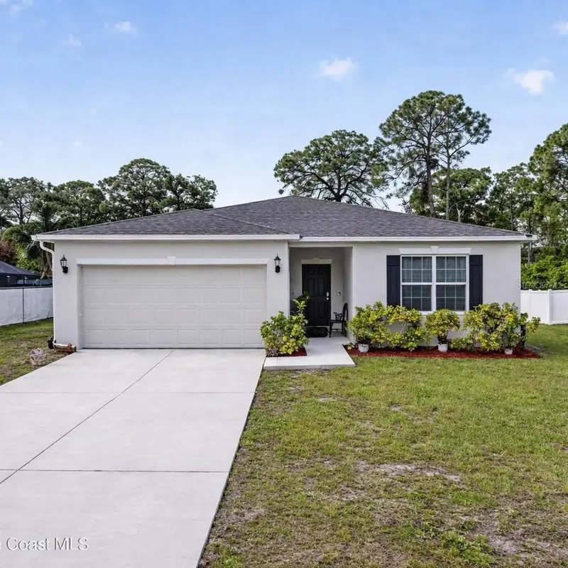 180 Dolphin St Se, FL