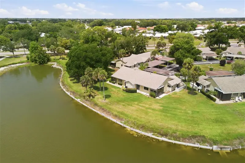 3016 Sail Pointe Cir #4a, FL