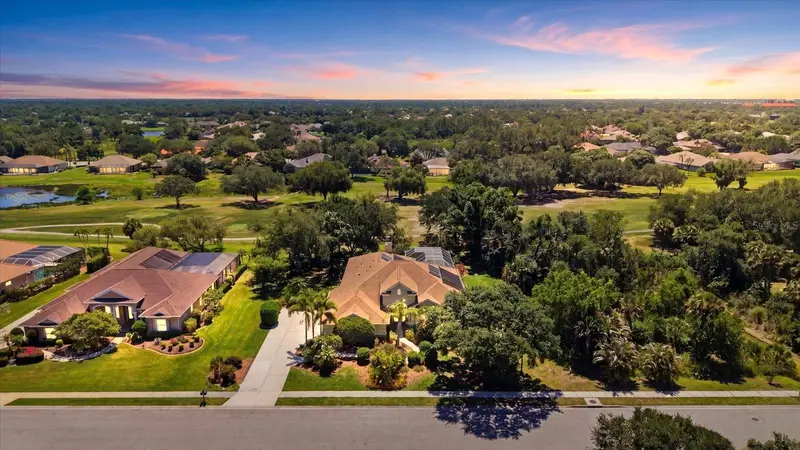 10010 Cherry Hills Avenue Cir, FL