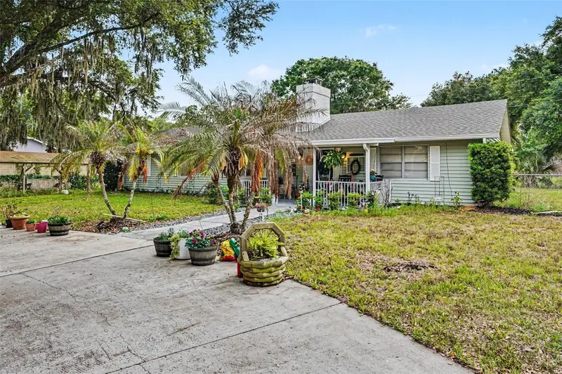 3131 County Road 547 N, FL