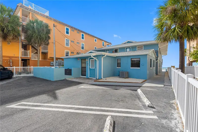 614 Gulf Blvd #9, FL