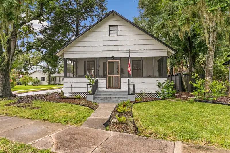 10 Pacific St, FL