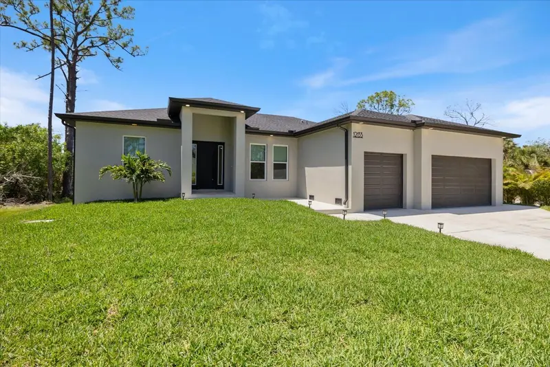 12133 Federal Ave, FL