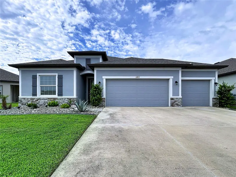 11813 June Briar Loop, FL