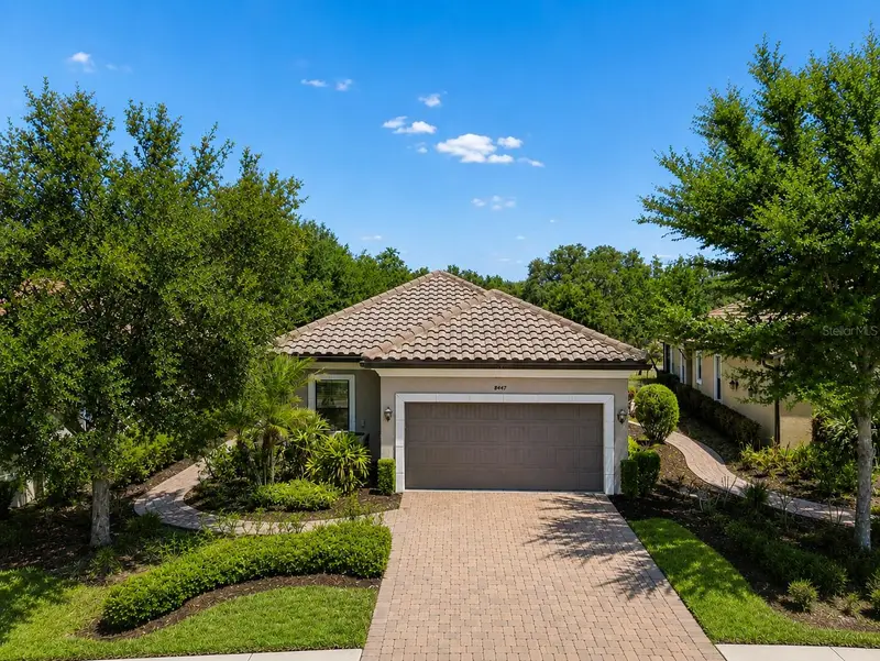 8447 Alberata Vista Dr, FL