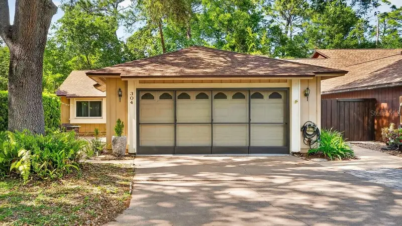 304 Gatewood Court, FL
