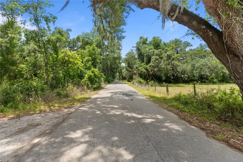 1153 Cr 722, FL