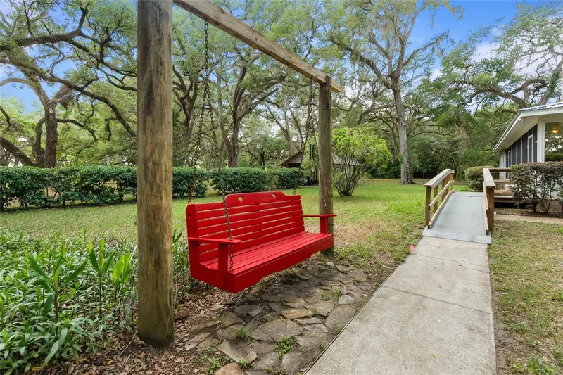 1153 Cr 722, FL