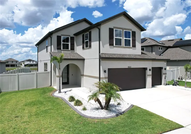 13521 Palmera Vista Dr, FL