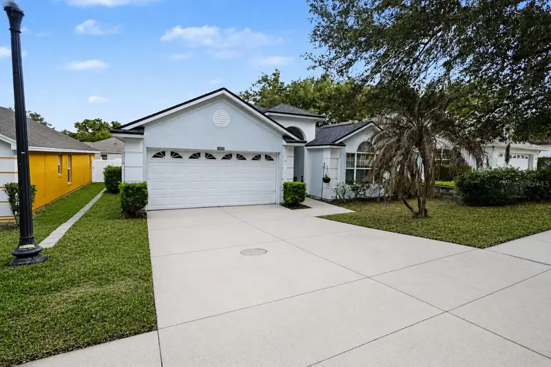 10424 Stonepark Drive Dr, FL