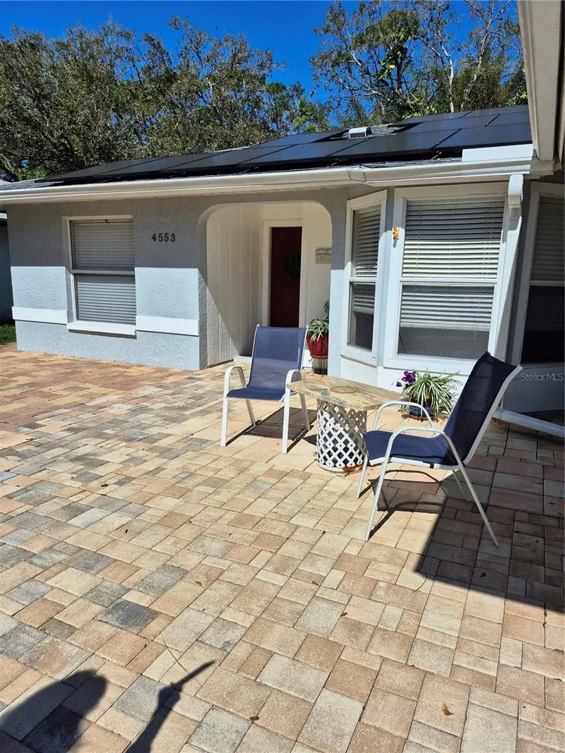 4553 Linwood St, FL