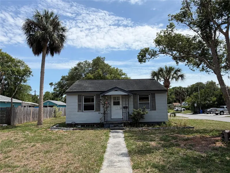 453 San Salvador Dr, FL