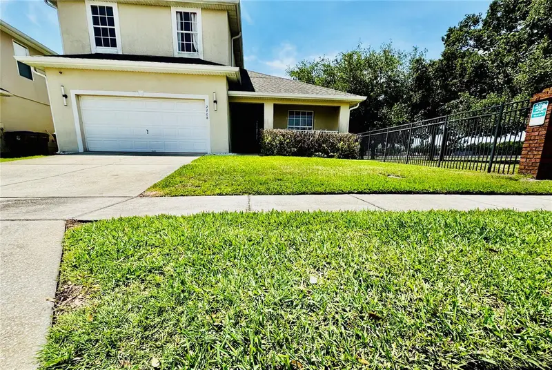 2708 Prestwick Ln, FL