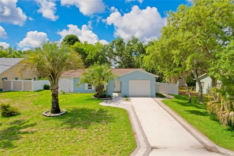 8218 Placid St, FL