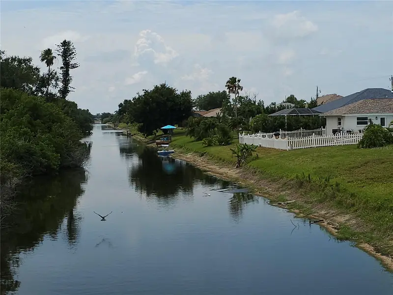 257 Bunker Rd, FL