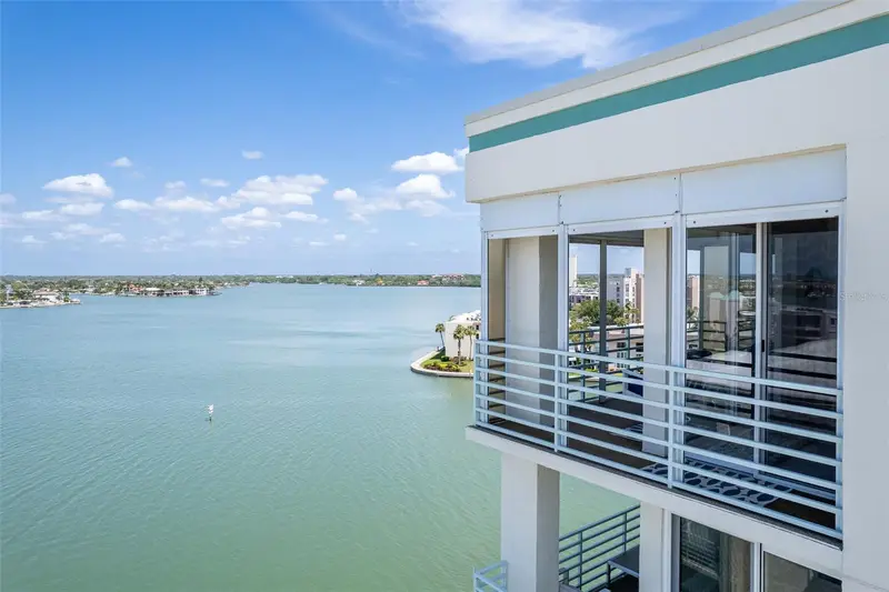 7963 Sailboat Key Blvd S #Ph801, FL
