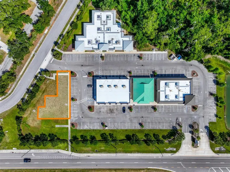 10030 Us Highway 301 N, FL