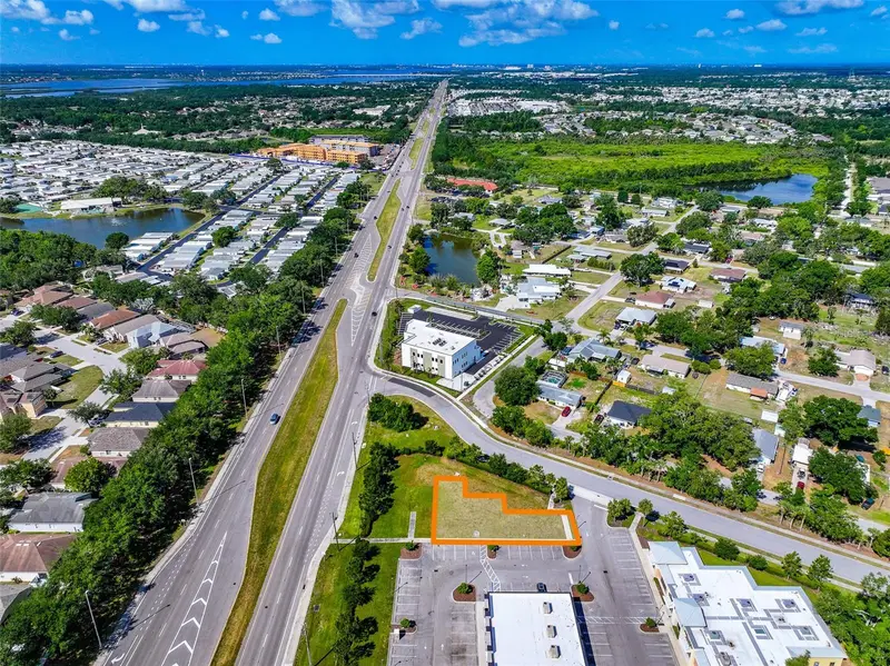 10030 Us Highway 301 N, FL