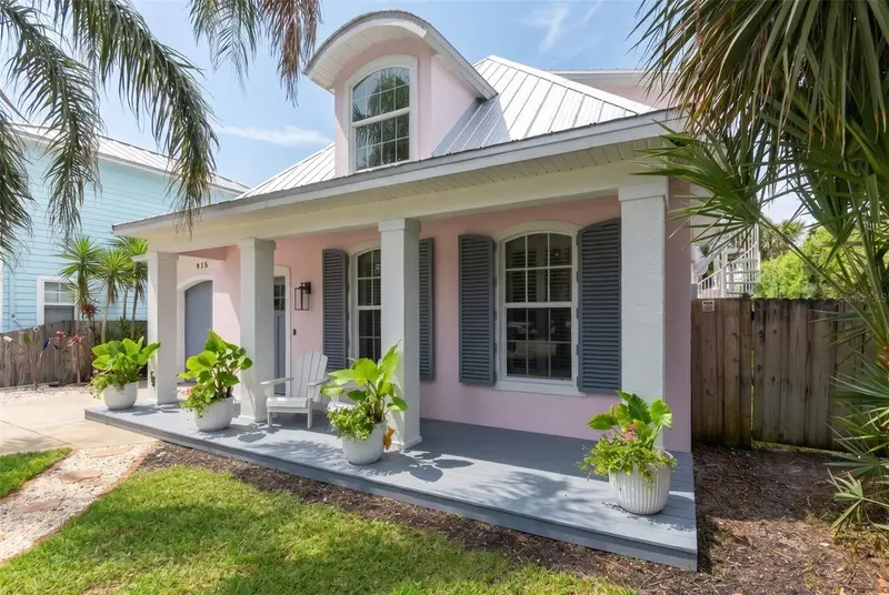 915 Maple St, FL