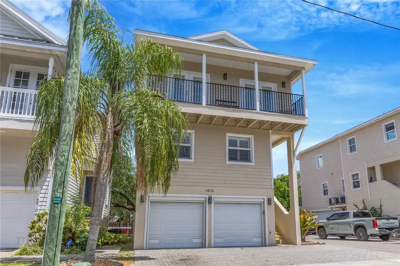 6812 S Kissimmee St, FL