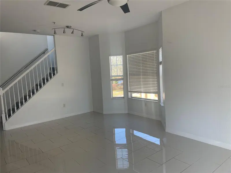2262 Grand Central Pkwy #3, FL