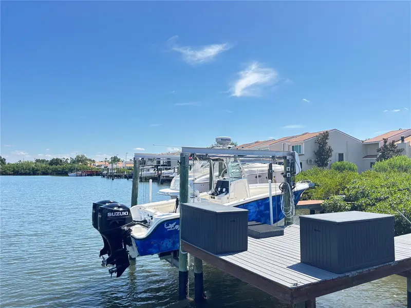 4364 Outrigger Ln, FL