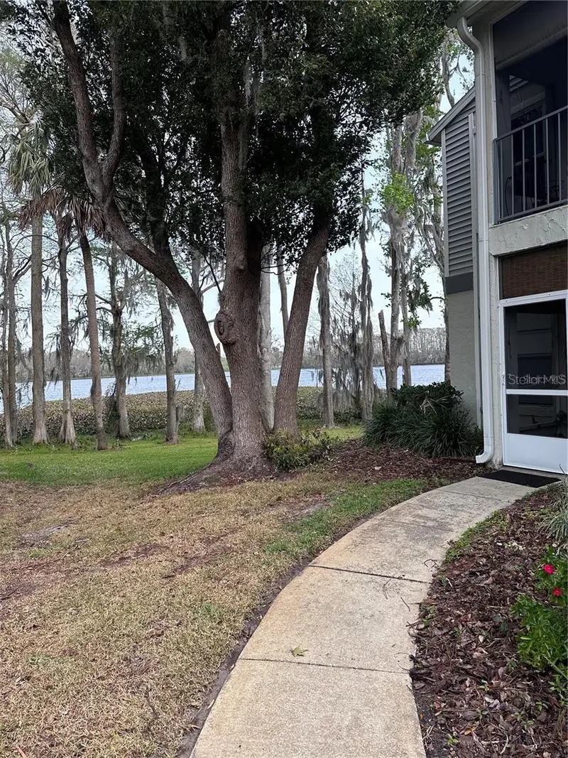 801 Northlake Dr #801, FL