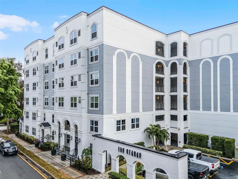 300 E South St #1003, FL