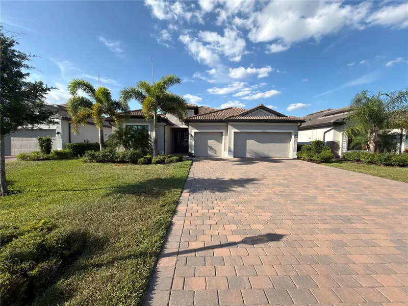 18334 Ridgeline Dr, FL