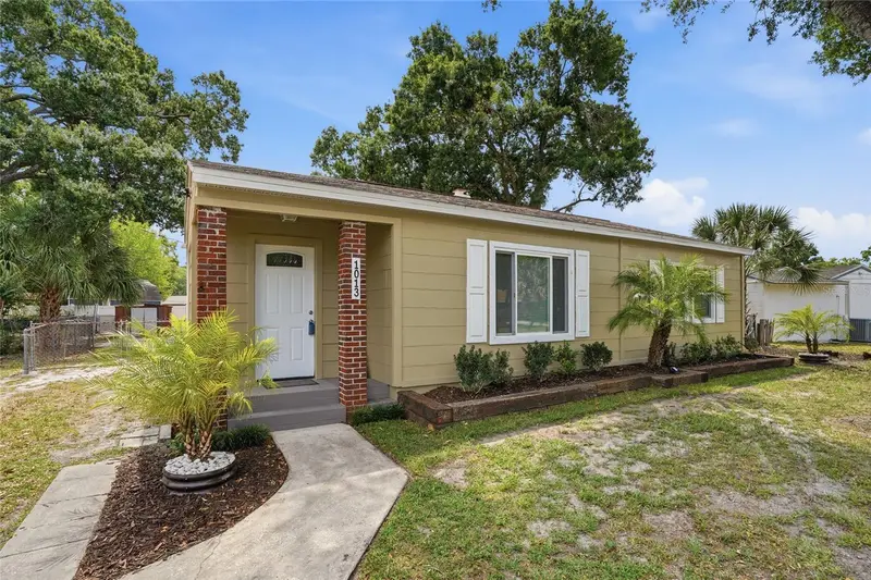 1013 N Bask Dr, FL