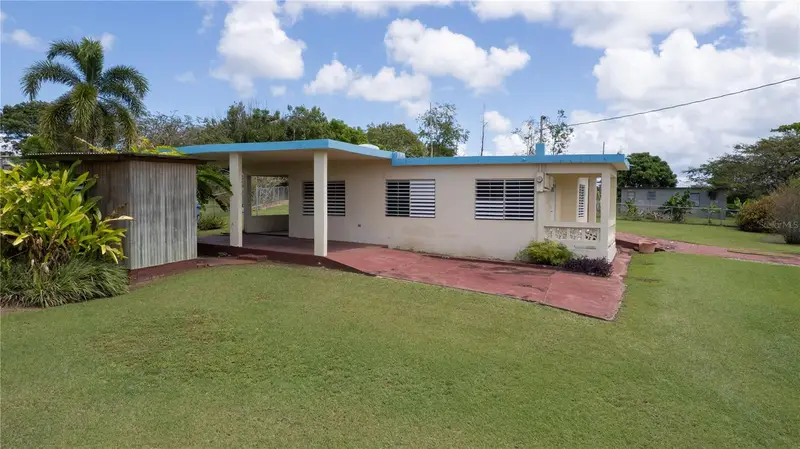 195 Calle Almendro, PR