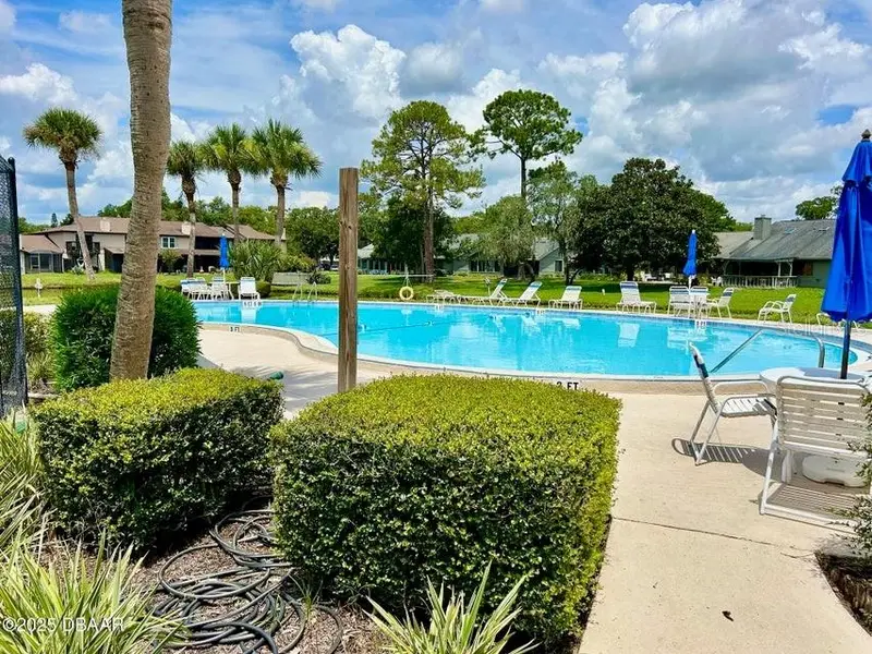 146 Deer Lake Cir, FL