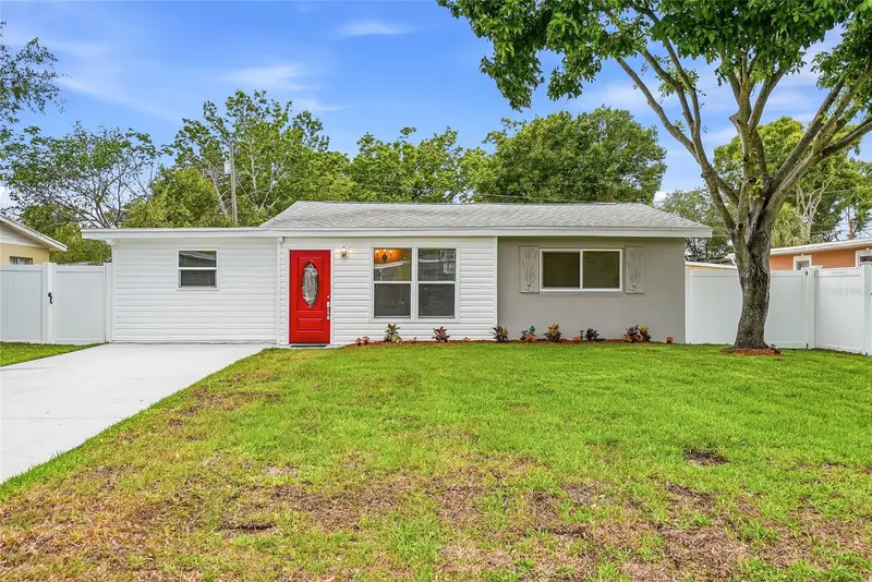 2164 Riviera Dr, FL