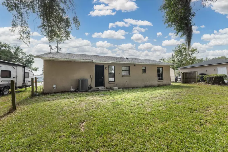 805 Pleasantdale Dr, FL