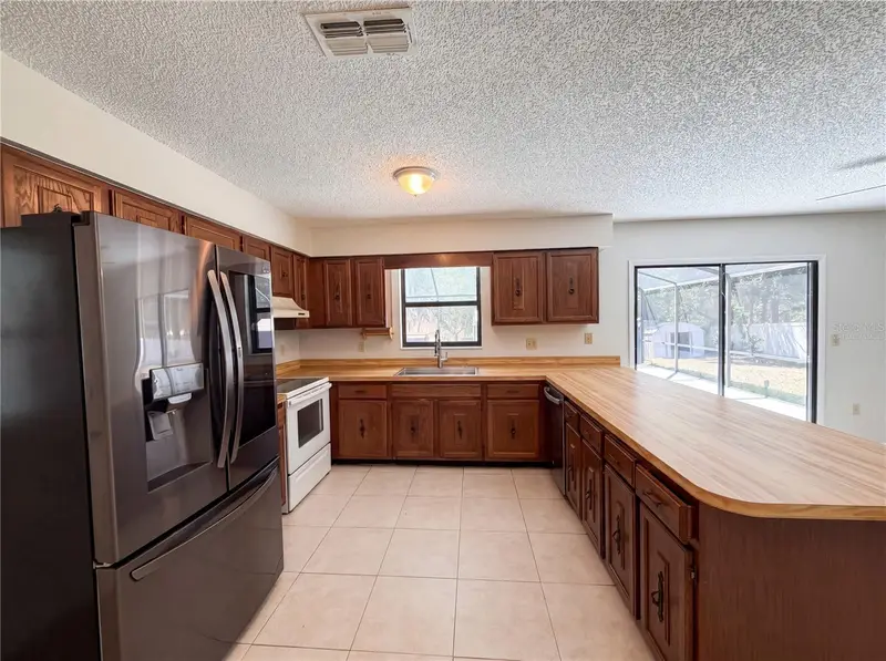 543 Silver Course Cir, FL