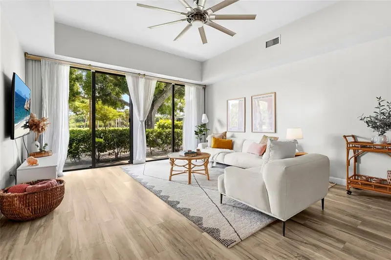 2383 Lakeside Mews #D3, FL