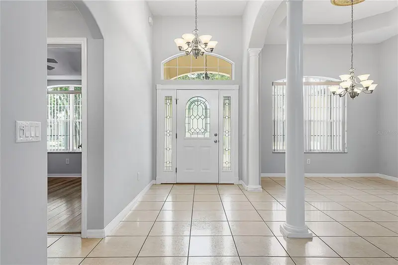 142 Eric Dr, FL