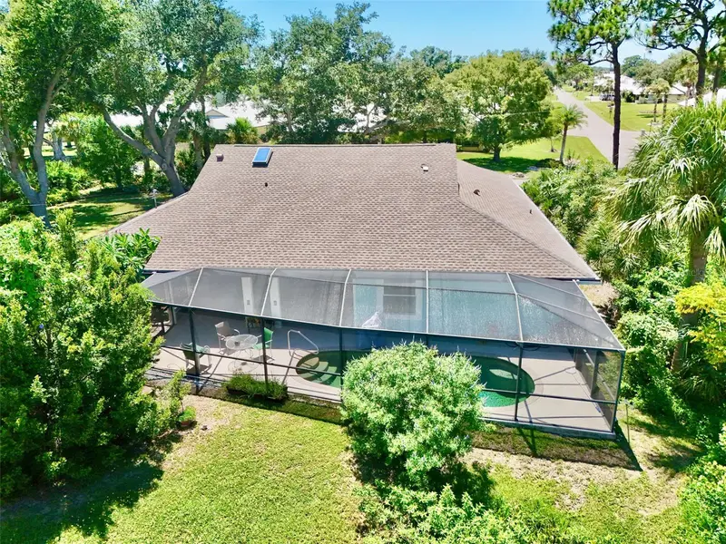 98 Hourglass Dr, FL