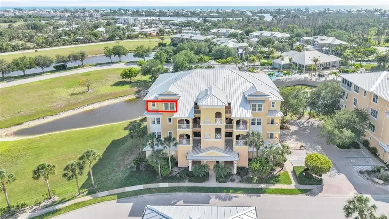 8560 Amberjack Cir #301, FL