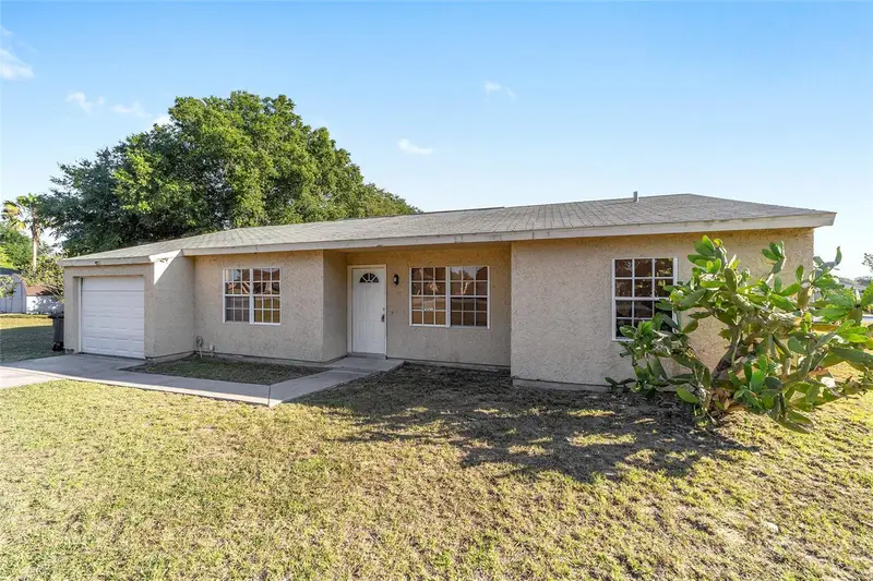 325 Oak Track Crse, FL