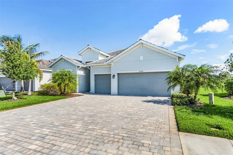 25048 Oak Hammock Ct, FL
