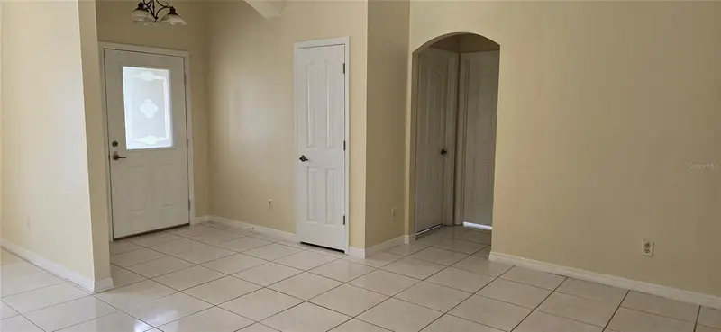 15209 Sw 46 Cir, FL