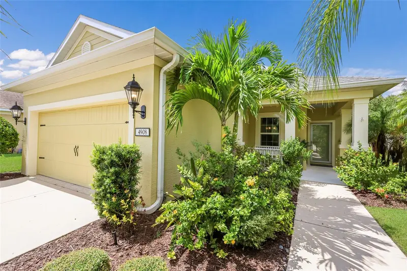 4908 Boston Common Gln, FL
