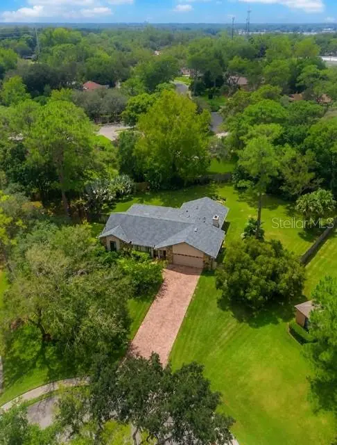 605 Water Oak Ln, FL