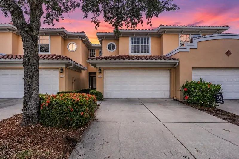 415 Barcelona Dr, FL