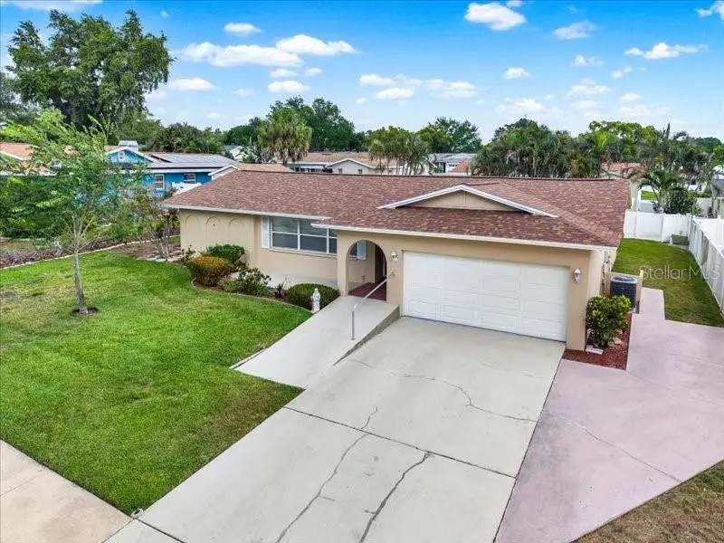 11235 Apache Pl, FL