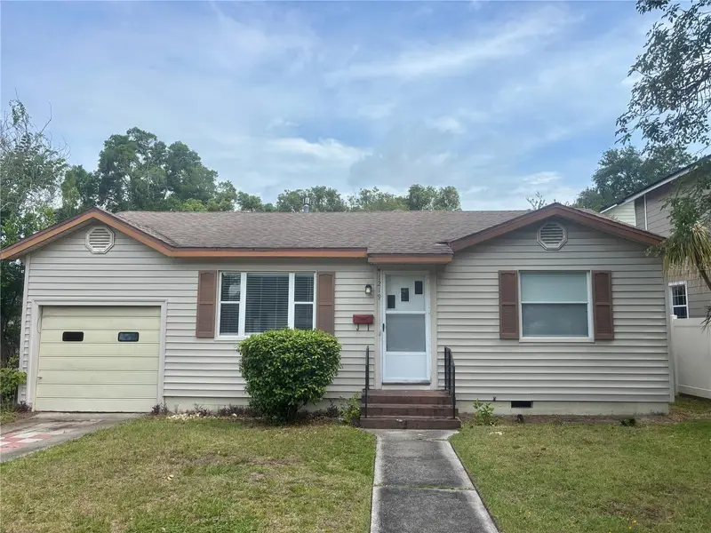1219 Lake Highland Dr, FL