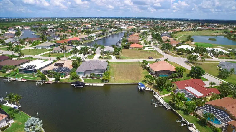 507 Madrid Blvd, FL