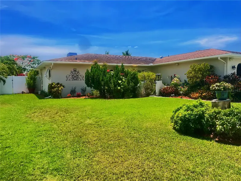 7225 8th Avenue Loop W, FL