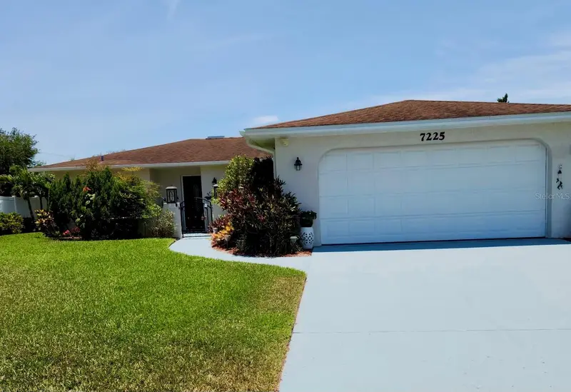 7225 8th Avenue Loop W, FL
